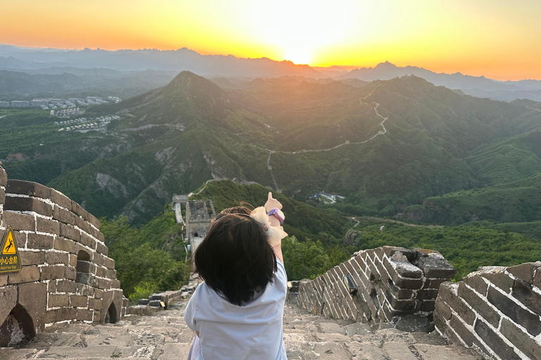 Beijing: Simatai Wall & Gubei Town with Multilingual Guide ES, IT, FR, DE Mutianyu, Simatai & Gubei All Inclusive
