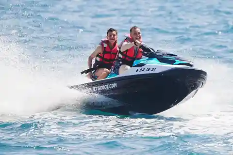 Ibiza Pack (Parasailing + Jetski 30 minutter)