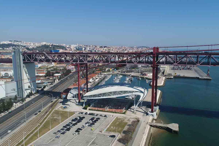 Lisbon: Rooftop Padel Tournament and Music Session