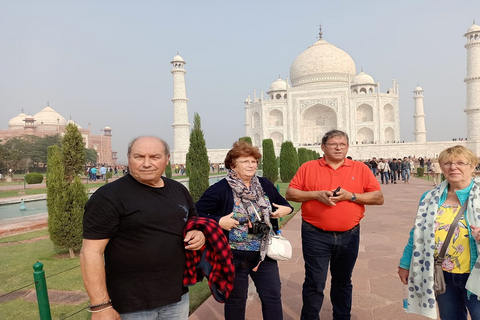 Delhi: 4-daagse Delhi Agra Jaipur meerdaagse tour met lunchAccommodatie in een driesterrenhotel, alleen lunch, auto en gids