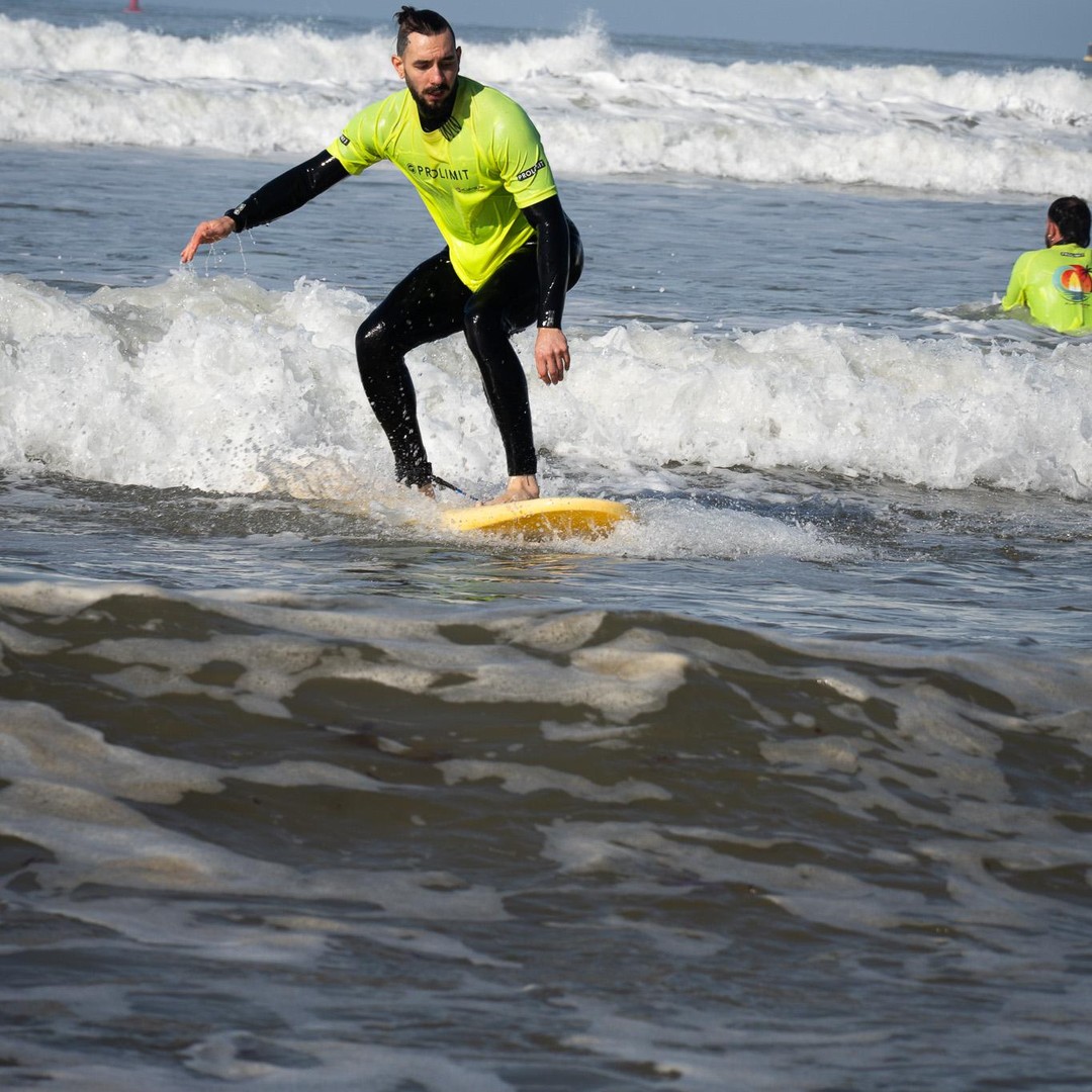 Essaouira : Leçon de surf avec vestiaires et douches chaudes