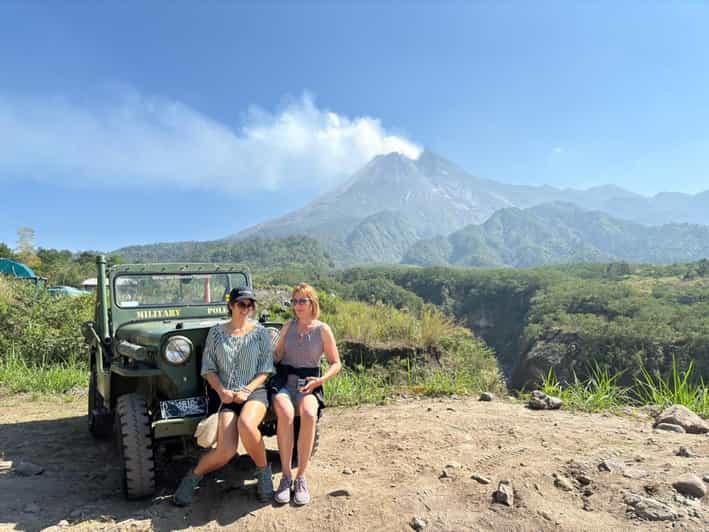 Yogyakarta : Muntele Merapi 4Wd Tur și turul Templului Prambanan ...