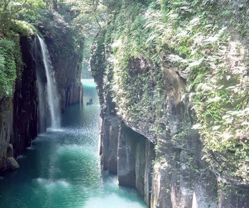 *Soggiorno a Beppu, tour in autobus di 2 giorni a Takachiho da Fukuoka