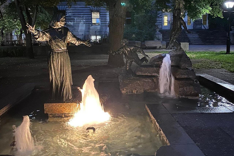 Haunted Old Montreal Ghost Walking Tour Visite à pied du Vieux-Montréal hanté