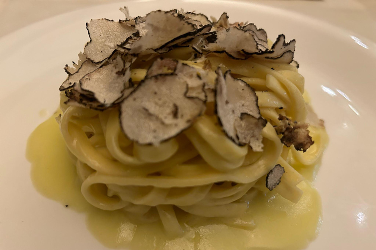 Florenz: Pasta- und Tiramisu-Kochkurs mit Wein