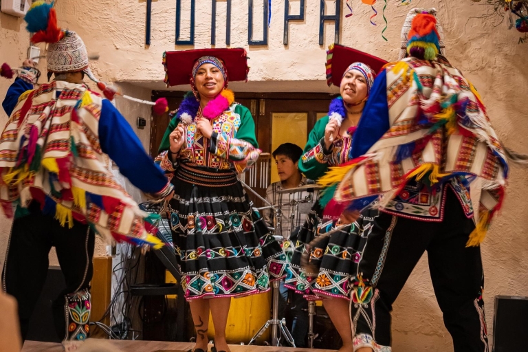 Cusco: Folklorystyczny pokaz andyjski i 3-daniowa kolacja w Tunupa