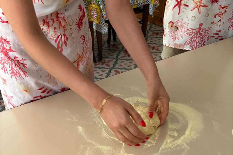 Amalfi Coast: Workshop on mozzarella, pasta and tiramisù