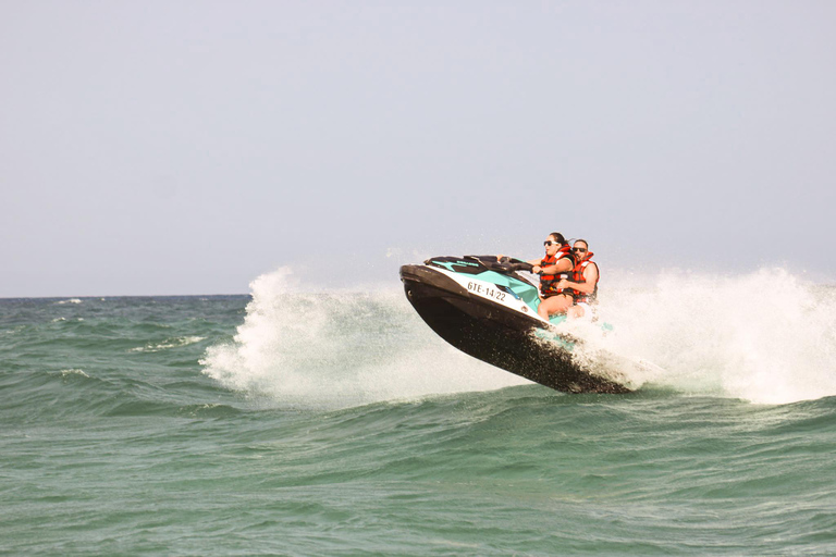 جولة جت سكي في كوراليخو، جزيرة لوبوس