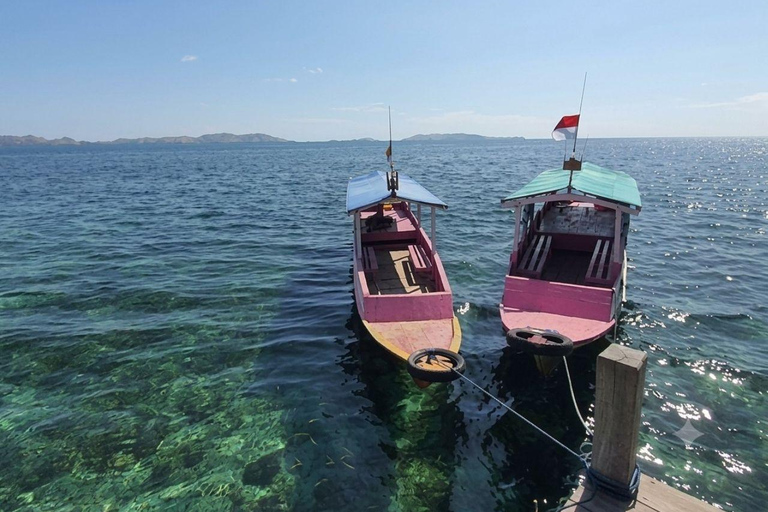 Labuan Bajo: Rangko Cave, Wae Cicu Beach & Sunset Tour