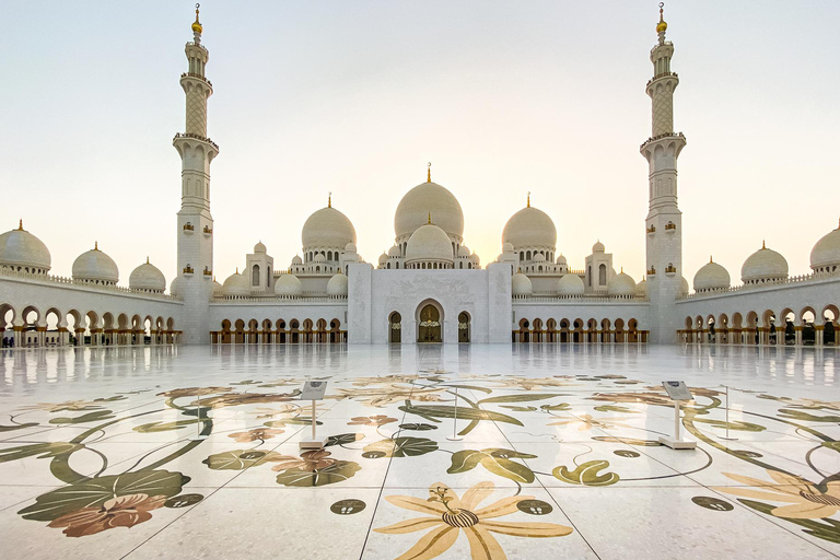 Abu Dhabi Tour: Grand Mosque, Palace 24K Coffee & Qasr Watan Sheikh Zayed Grand Mosque Visit Only