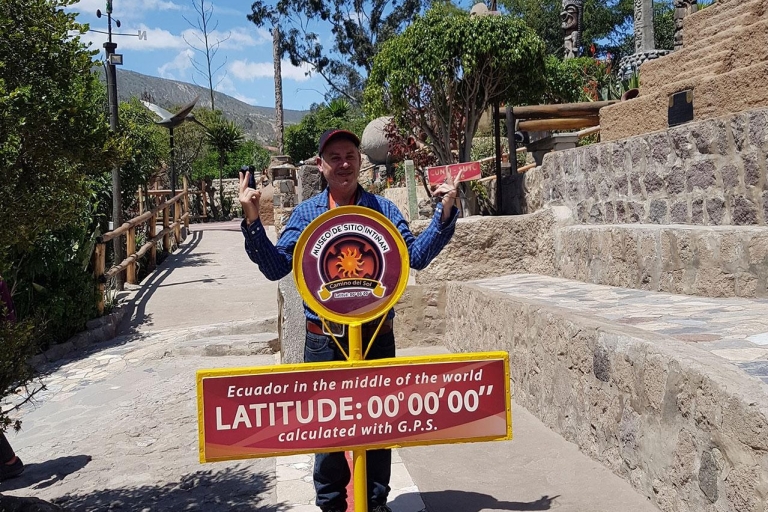 Wycieczka po mieście Quito i linia Equator: wliczone w cenę bilety i lunchWycieczka po mieście Quito i linia Equator obejmują bilety i lunch