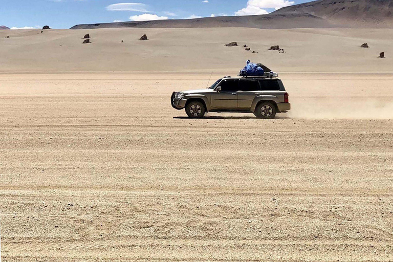 Visite privée des salines d'Uyuni depuis le Chili dans des auberges de jeunesse