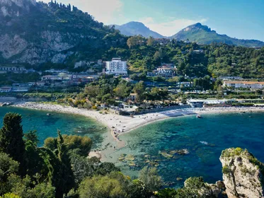 Ätna + Taormina und Isola Bella mit Abholung und Rücktransport inklusive Ätna + Taormina und Isola Bella mit Abholung und Rücktransport inklusive