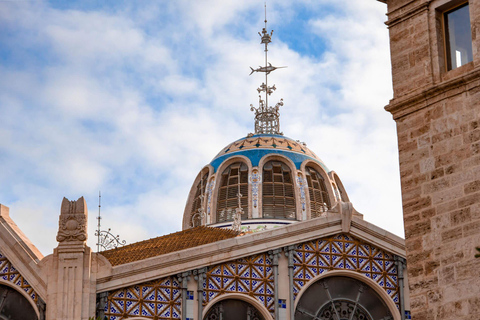 Free walking Tour Valencia Essentials with local guides