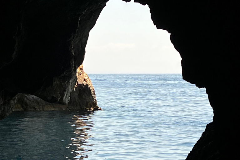 Zakynthos: Turtle Spotting and Keri Caves Boat Tour