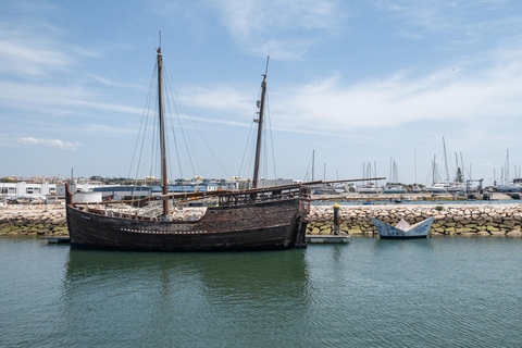 Lagos: Self-Guided Walking Tour in Historic Center