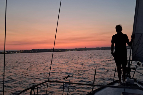 Syracuse: Snorkeling Excursions by Sailboat to Plemmirio Syracuse: Snorkeling Excursions by Sailboat at Plemmirio