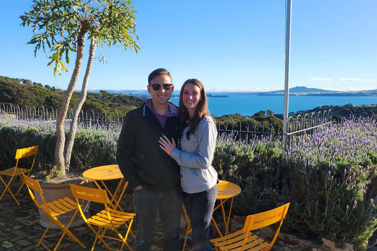 Waiheke Island: The Afternoon Wine Affair with Lunch
