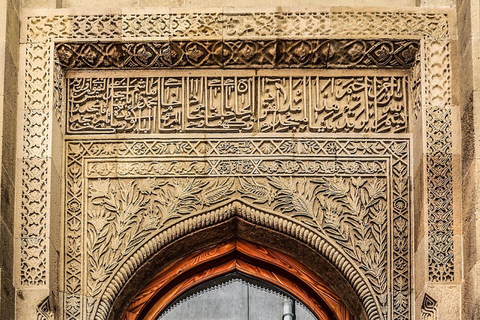 Baku: Old City Guided Walking Tour Baku Old City with professional guide group & private tour