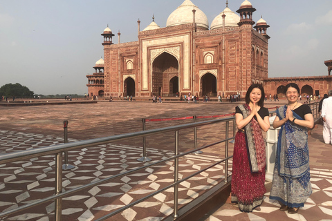 Coupe-file : Visite du Tajmahal au lever du soleil en voiture depuis Delhi