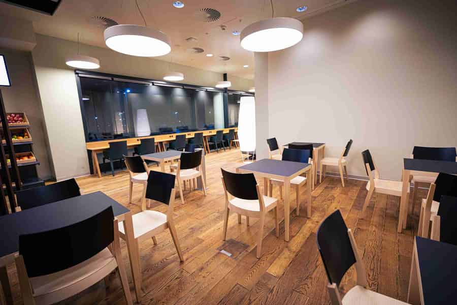 VIE: Internationaler Flughafen Wien-Schwechat – Zugang zur Lounge. Foto: GetYourGuide VIE: Internationaler Flughafen Wien-Schwechat – Zugang zur Lounge. Foto: GetYourGuide