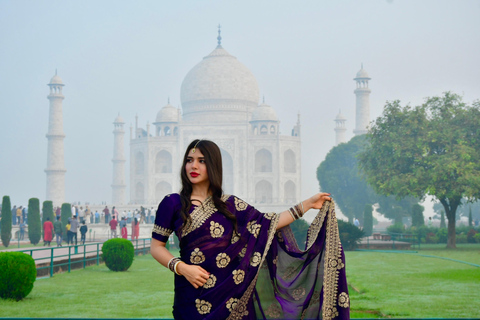 Mathura: Baby Taj, Agra Fort, and Dayal Bagh Private Tour