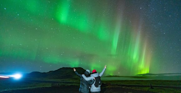 Reykjavík: Golden Circle & Northern Lights with Hot Cocoa