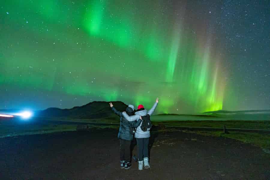 Reykjavík: Golden Circle & Nordlichter mit heißem Kakao. Foto: GetYourGuide Reykjavík: Golden Circle & Nordlichter mit heißem Kakao. Foto: GetYourGuide