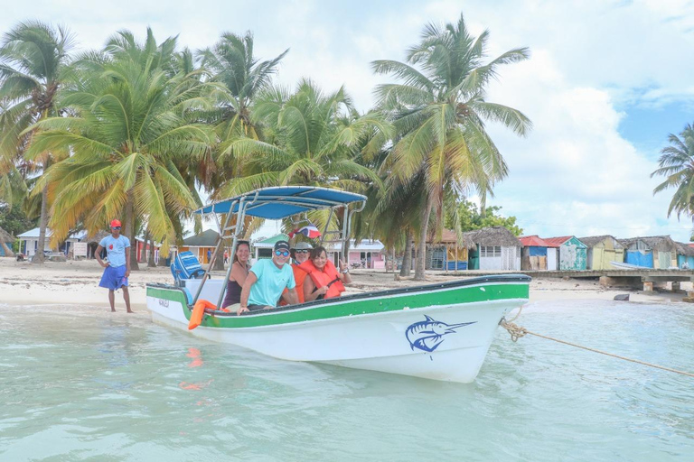 Bayahibe: Saona Island VIP Tour with Lunch & Drinks
