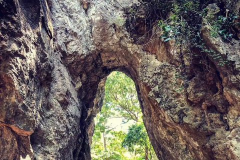 El tour privado al Puente de Oro y la Montaña de Mármol