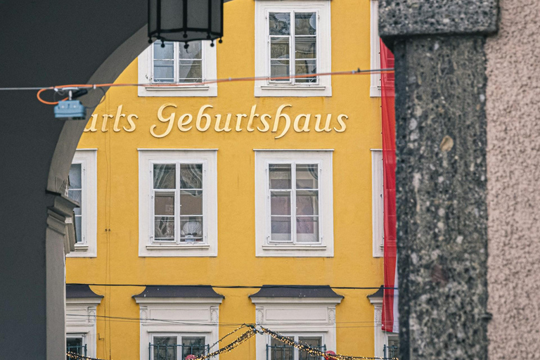 VIP Tour: Nürnberg-Munich-Salzburg + Transfer, Hotel & Meals