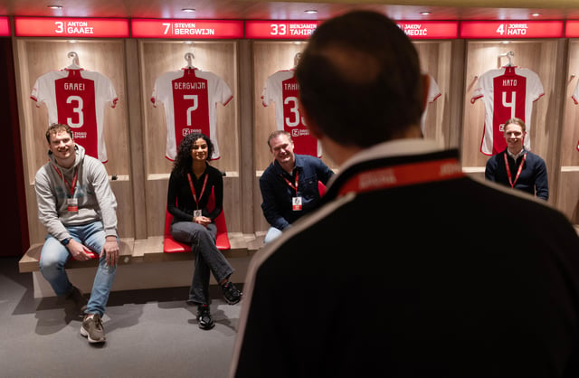 Amsterdam: Visita VIP al Johan Cruijff ArenA con bebida y bufanda