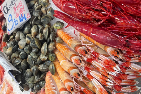 Seville: Secret Food Tour with Tapas and Drinks