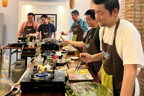 Immersive Cooking Class &amp; BenThanh Market Tour By Local Chef