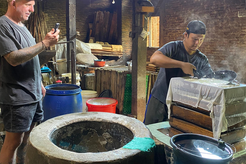 Borobudur Temple Climb Ticket, Sunrise and Village Tour From Borobudur: Sunrise, Borobudur Temple, and Village Tour