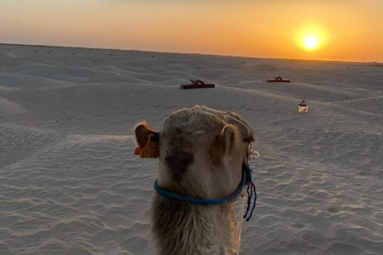 Ksar Ghilaine: Jantar ao pôr do sol e noite estrelada no deserto