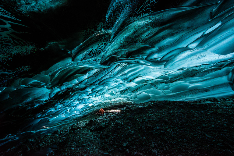 Jökulsárlón: Glacier Hike to a Remote Ice Cave