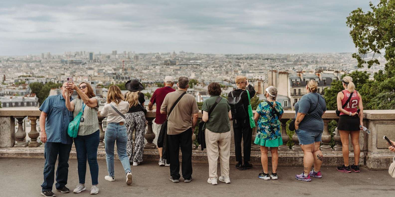 Paris: Louvre Museum, Eiffel Tower, City Walk & Cruise