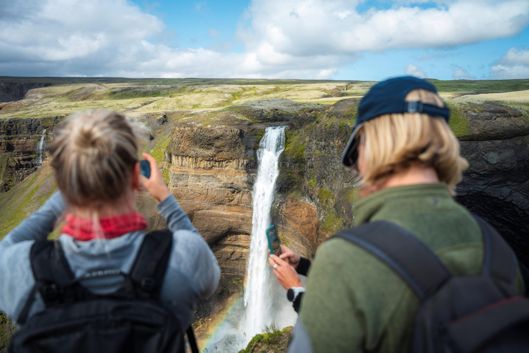3-Day Highlands: Landmannalaugar, Emerald Ridge & Háifoss