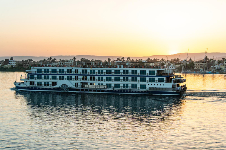 Cairo: 8-Day Egypt Highlights with Cruise, Flights & Balloon