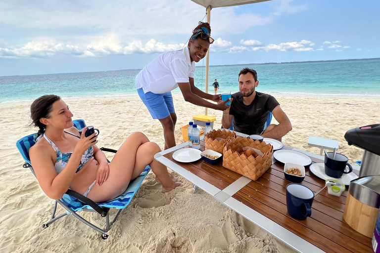 Zanzíbar:Excursión a la Granja de Especias,Experiencia submarina en el arrecife y la playaZanzíbar:Excursión a la Granja de Especias,Experiencia submarina en el arrecife y en l