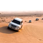 Abu Dhabi: esperienza serale nel deserto con cena BBQ e spettacoli
