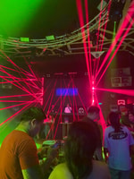 Makati, Bar Hopping - Hizvo
