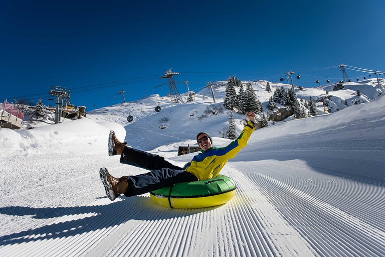 Da Zurigo: Escursione di un giorno sul Monte Titlis con avventura sulla neveTitlis Mountain Snow Adventure: tour di un giorno da Zurigo