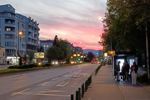 Skopje: City Walk and Eat Tour with Breakfast or Dinner Skopje walk&talk like a local (Evening option)