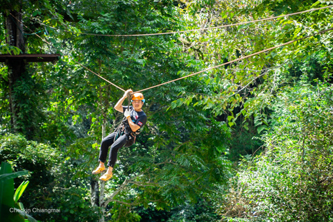 Chiang Mai : Aventure en tyrolienne avec quad en optionPack B : Parcours complet de zipline (avec transfert)