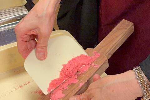 Kanazawa Wagashi Making, Kaiseki, Geisha & Samurai All Tour
