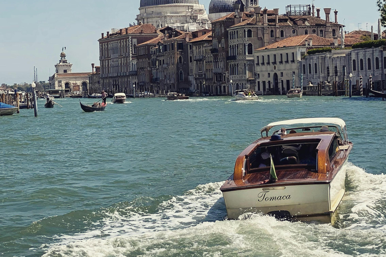 Murano:Boat Ride, Glassblowing Demonstration & Factory Visit