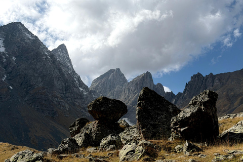 Tbilisi: Abudelauri Lakes Guided Hike with 4x4 Transfer
