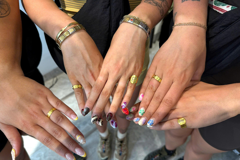 Vietnam: Silver Jewelry-Making Workshop in Hanoi Small Group Tour